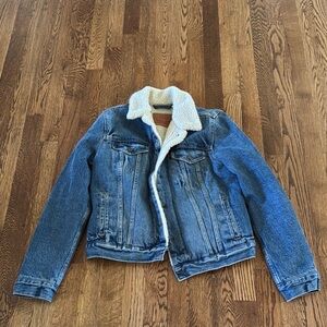 Levi's Women’s Blue Denim Sherpa Jacket Size Small